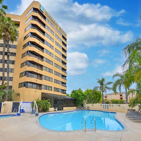 Embassy Suites by Hilton Anaheim-Orange Exterior foto